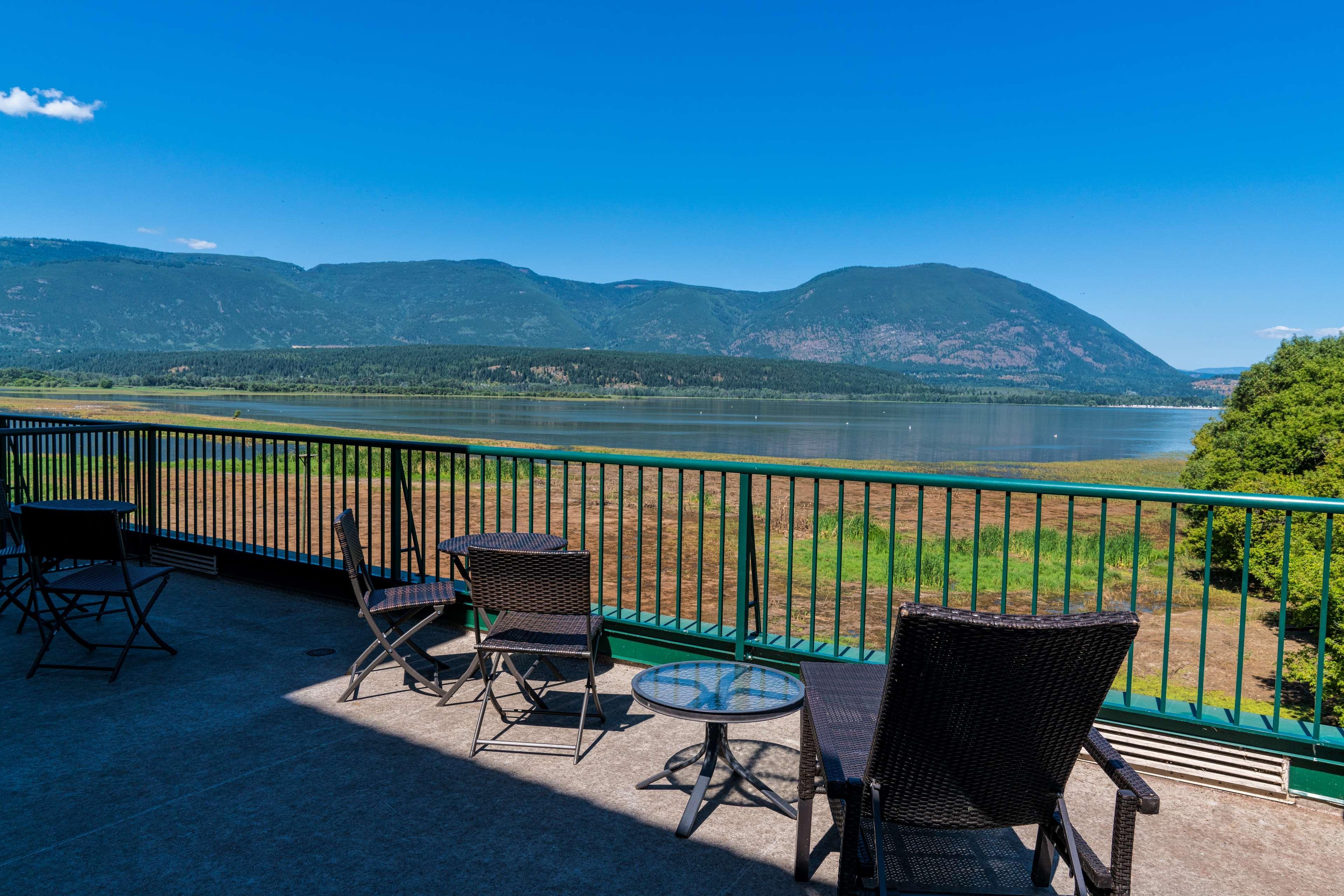 Prestige Harbourfront Resort, Worldhotels Luxury Salmon Arm Facilities photo